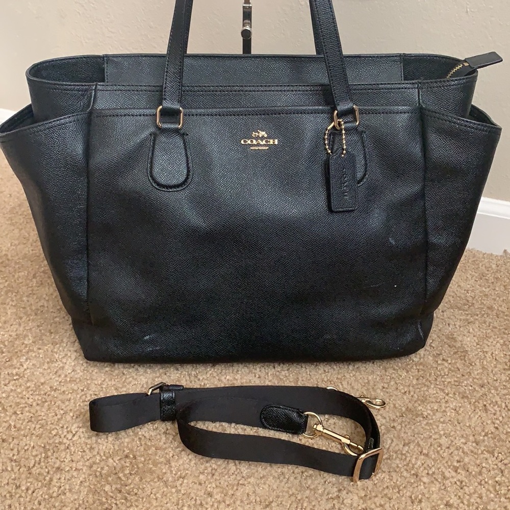 Coach - Picture 2 of 11